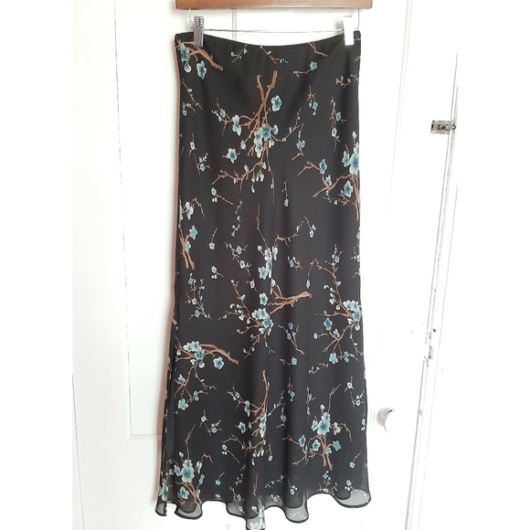 💙Floral Double Slit Skirt - Picture 1 of 7